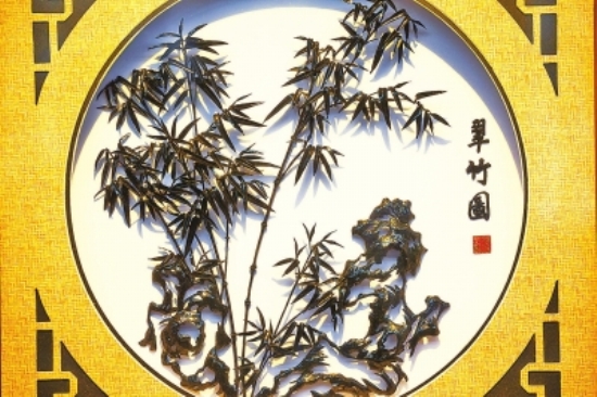  老家河南網-銅器街上的銅藝畫