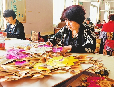  老家河南網-汝南縣開展殘疾人麥草畫生產工藝技術培訓